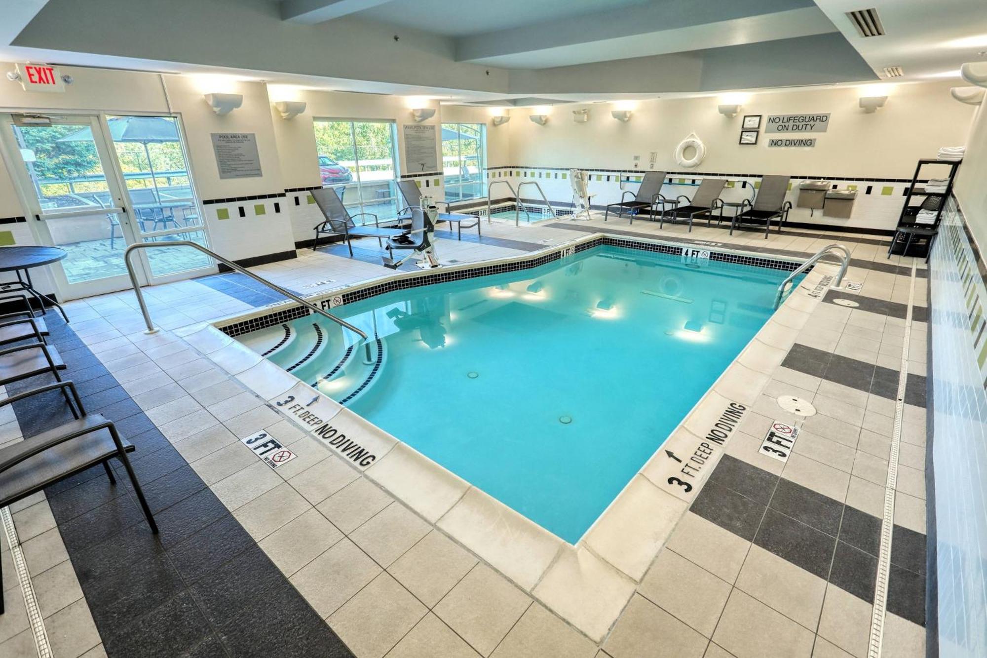 Fairfield Inn & Suites By Marriott Harrisburg West/New Cumberland Bagian luar foto