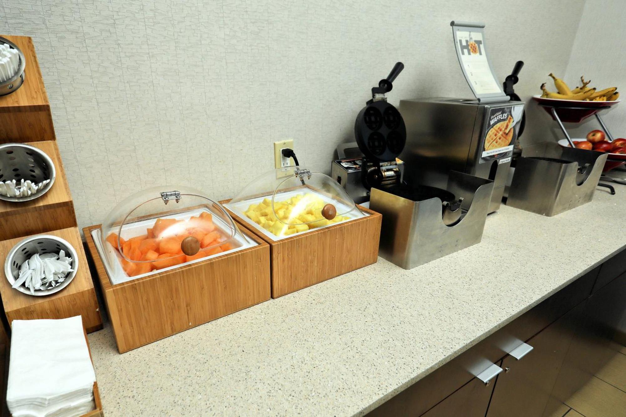 Fairfield Inn & Suites By Marriott Harrisburg West/New Cumberland Bagian luar foto