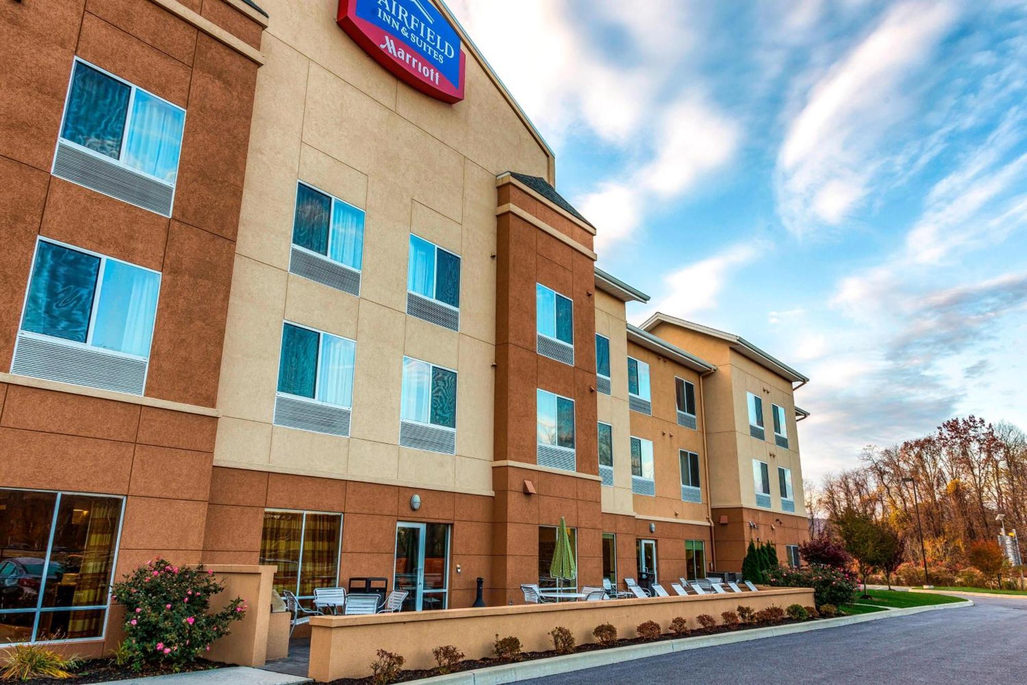 Fairfield Inn & Suites By Marriott Harrisburg West/New Cumberland Bagian luar foto
