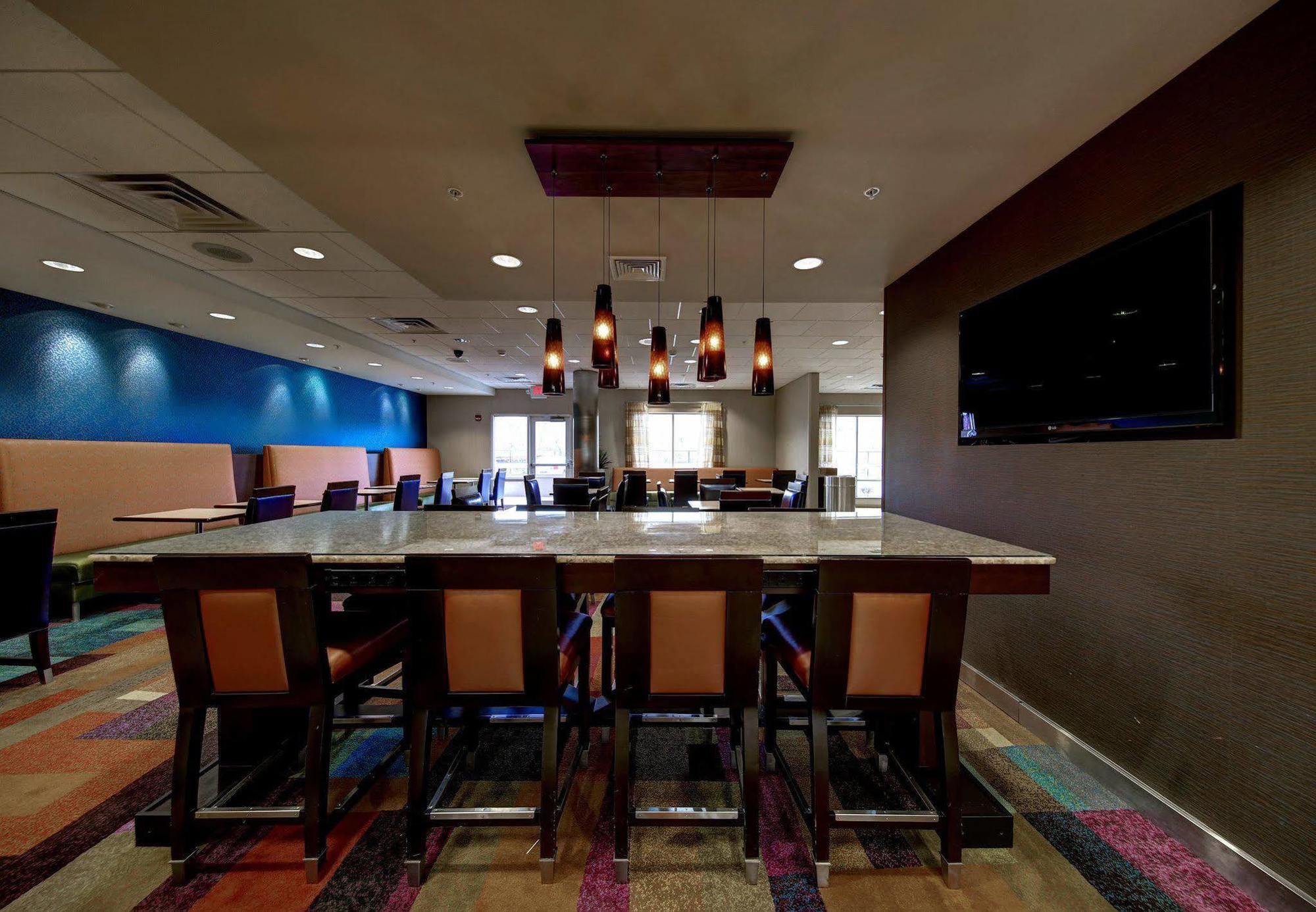 Fairfield Inn & Suites By Marriott Harrisburg West/New Cumberland Bagian luar foto