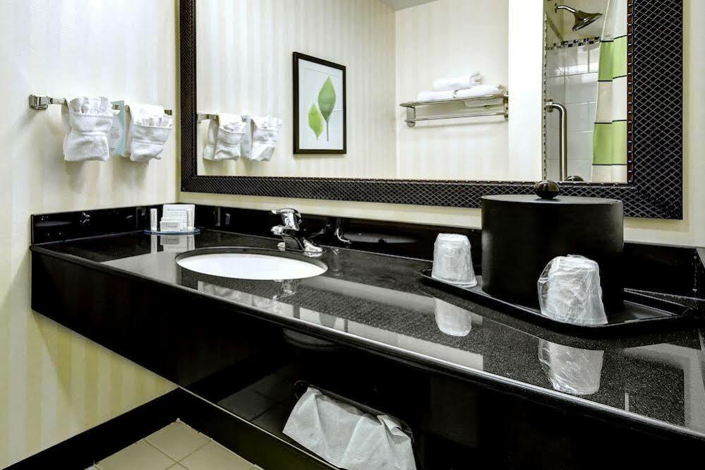 Fairfield Inn & Suites By Marriott Harrisburg West/New Cumberland Bagian luar foto