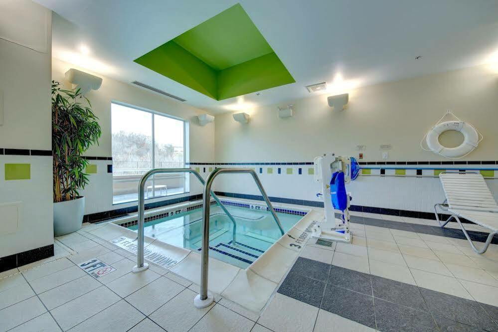 Fairfield Inn & Suites By Marriott Harrisburg West/New Cumberland Bagian luar foto